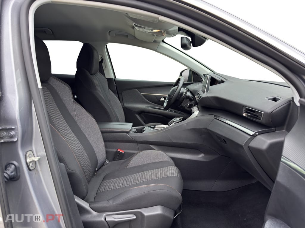 Peugeot 3008 PureTech 130 Stop & Start GPF EAT8 Active Business-Pack