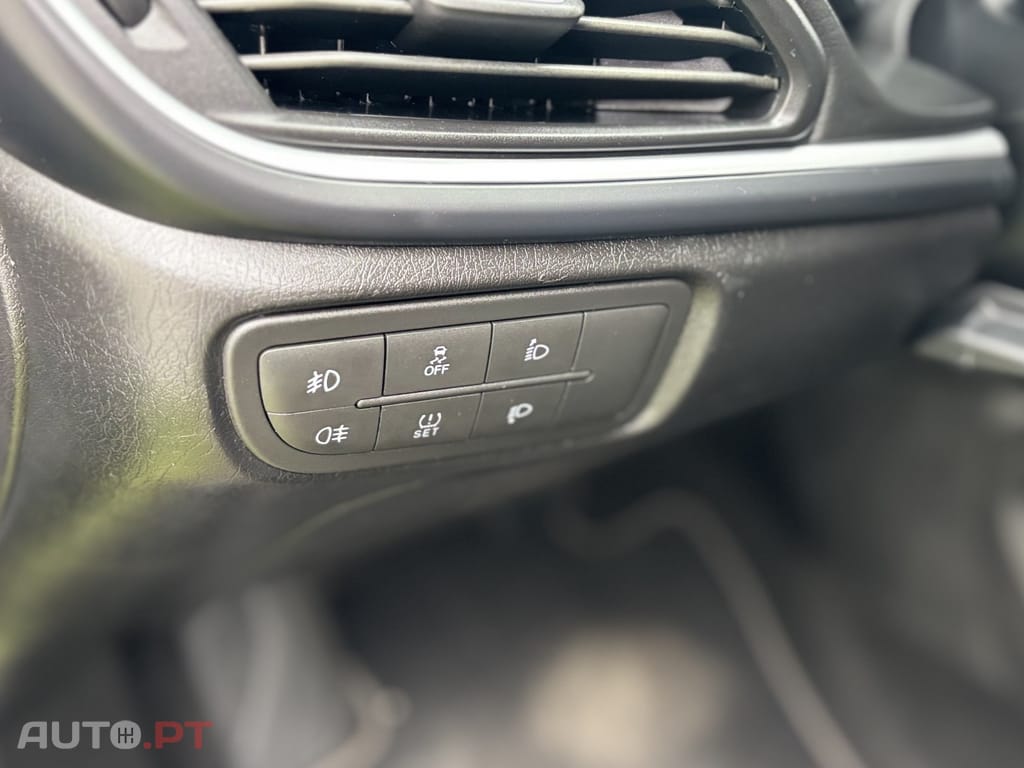 Fiat Tipo 1.6 M-Jet Lounge J17 DCT