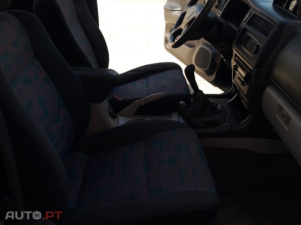 Mitsubishi Pajero Sport 2.5 TD GLS