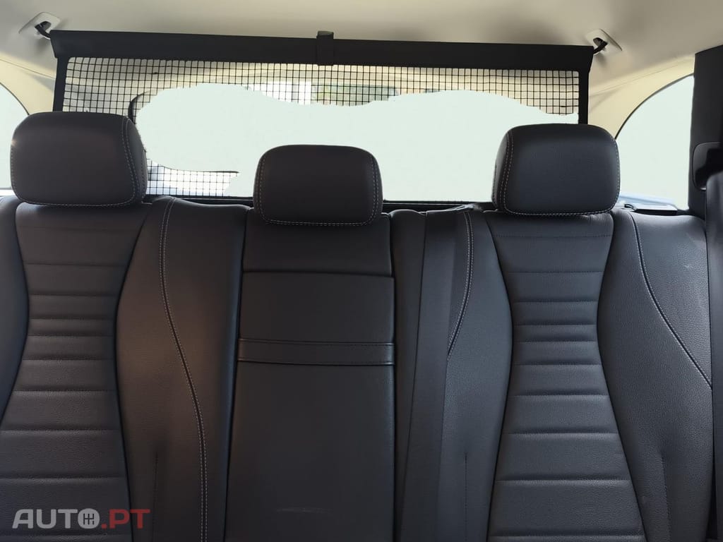 Mercedes-Benz E 300 de 9G-TRONIC AMG Line