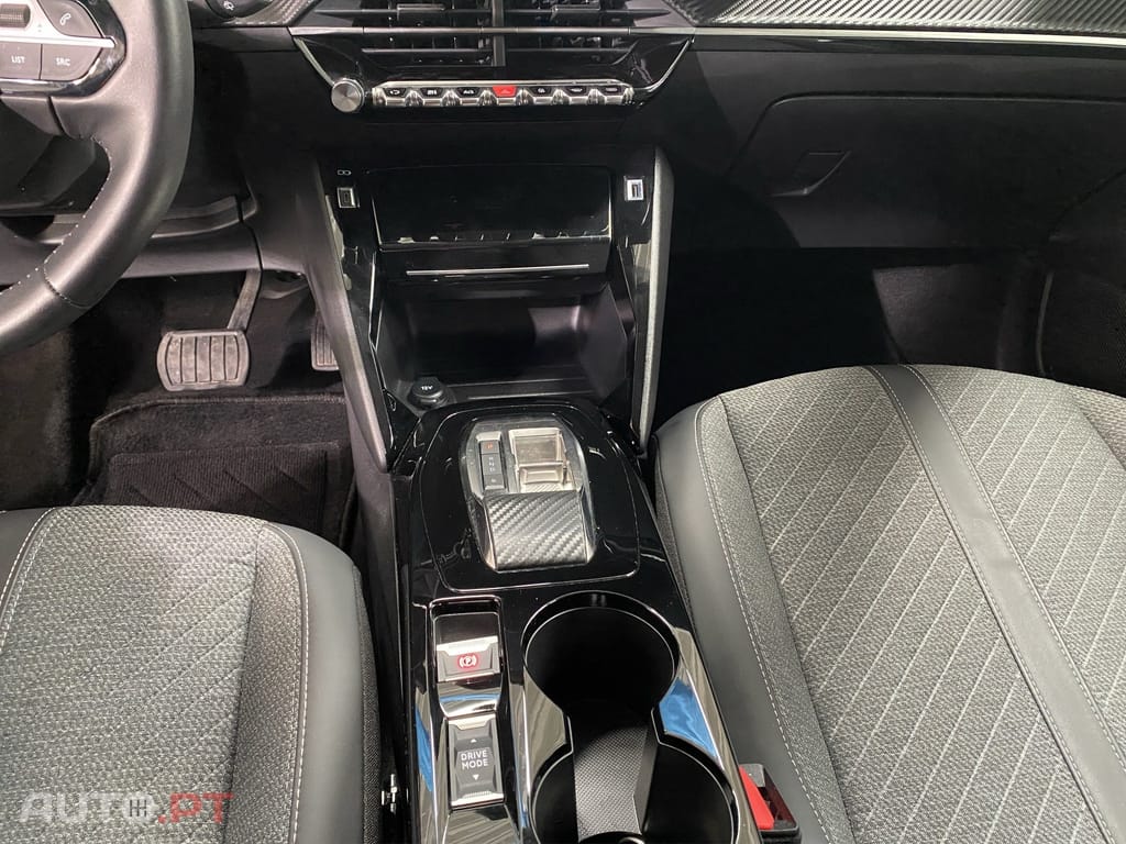 Peugeot E-208 50 kWh Style