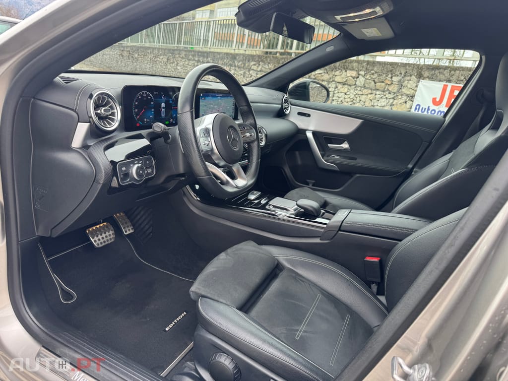 Mercedes-Benz A 250 e AMG Line