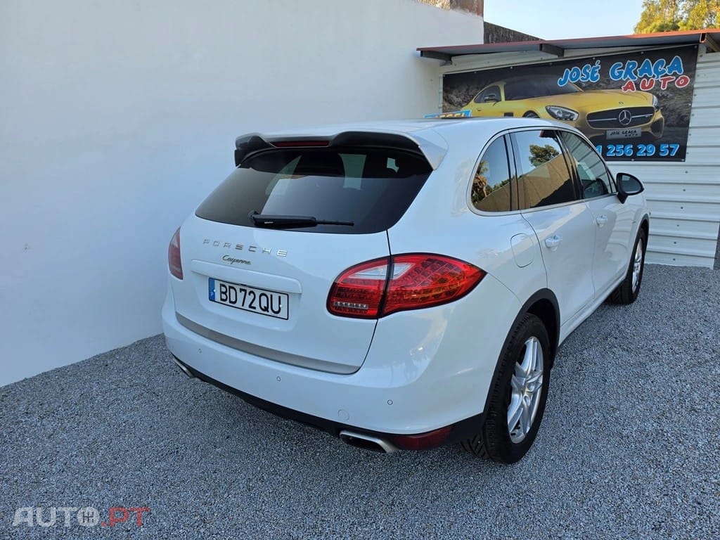 Porsche Cayenne Platinum Edition