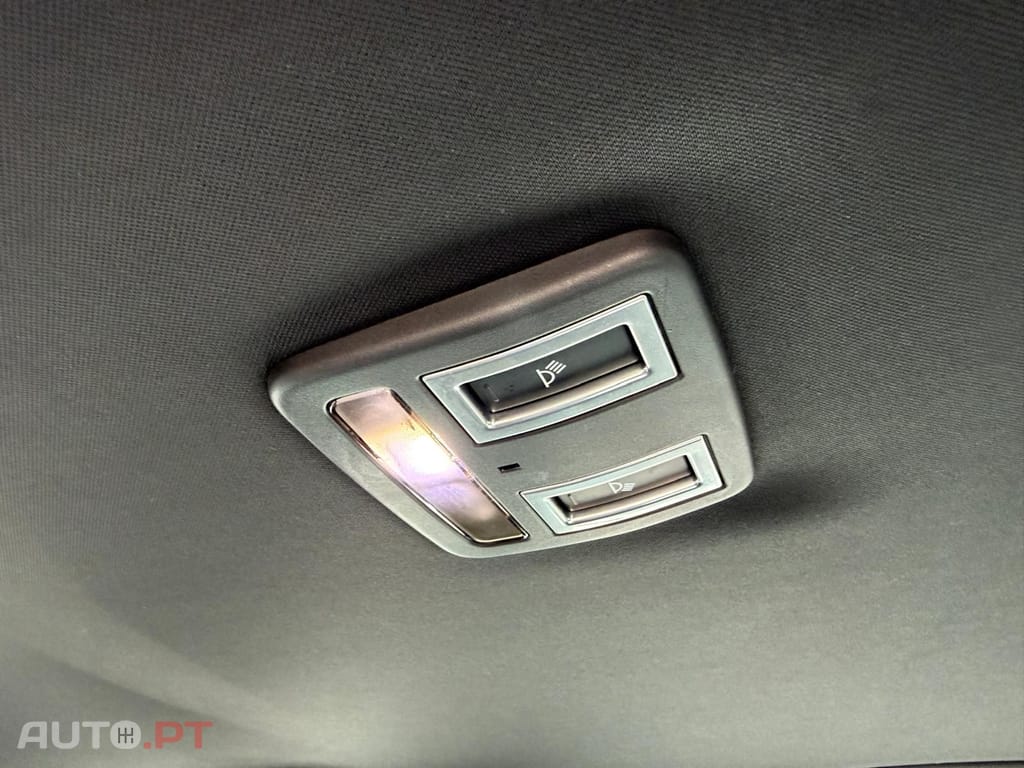 Jaguar XE 2.0 D Prestige