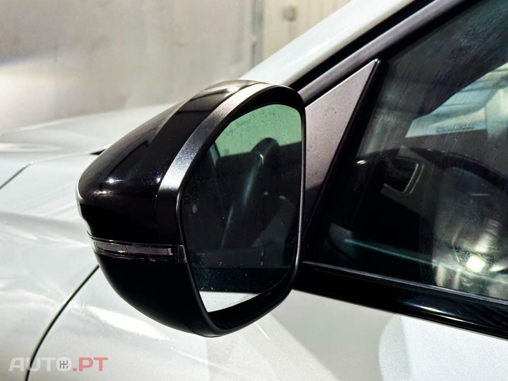 Peugeot E-208 50 kWh GT Pack