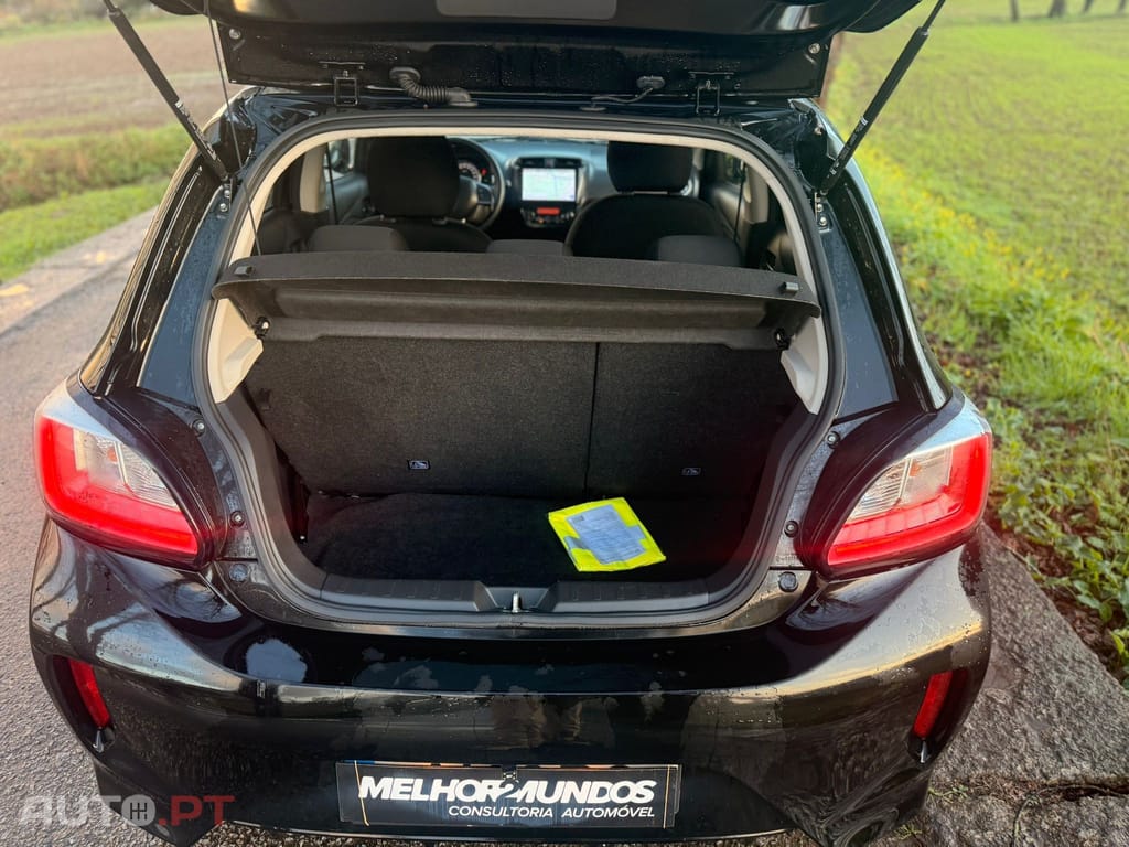 Mitsubishi Space Star 1.2 Intense Connect Edition