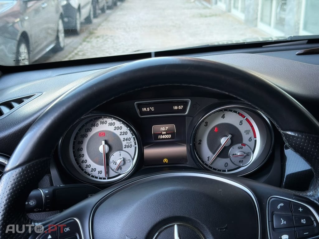 Mercedes-Benz CLA 180 CDi Urban