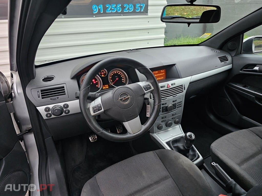 Opel Astra GTC 1.3 CDTi