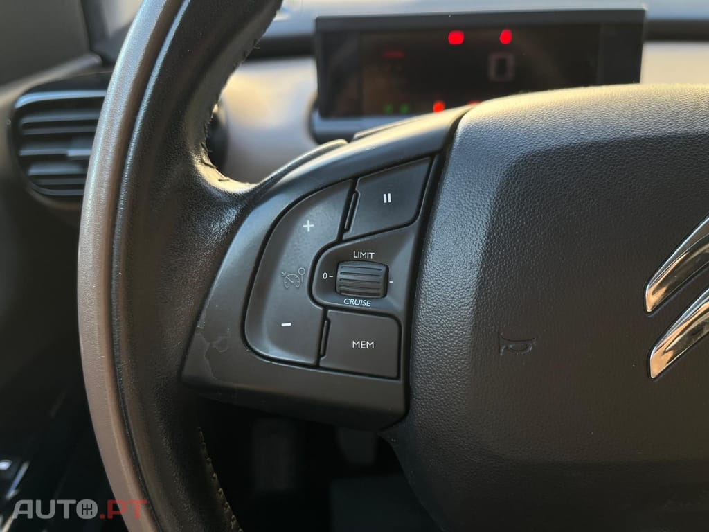 Citroen C4 Cactus 1.2 e-THP Shine Edition
