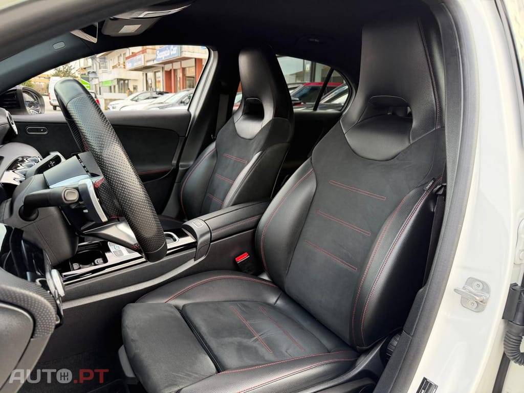 Mercedes-Benz A 250 e AMG Line