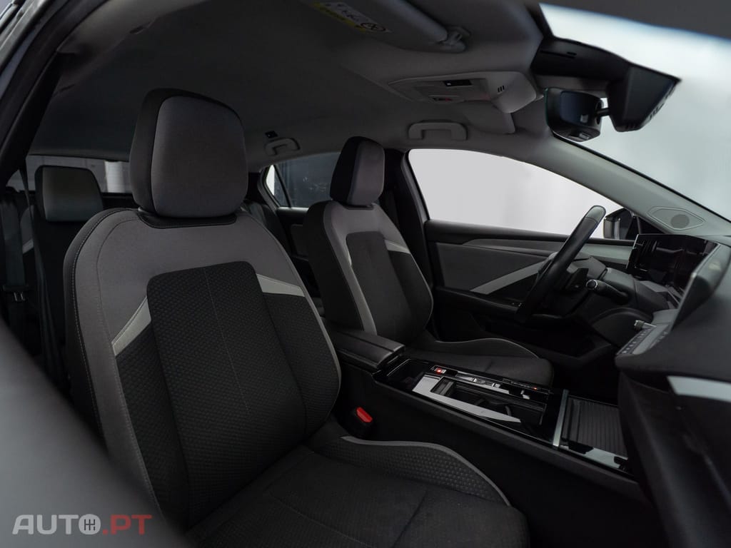 Opel Astra 1.6 T PHEV Business