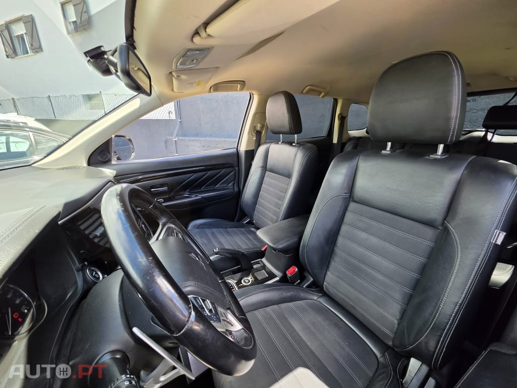 Mitsubishi Outlander 2.0 Intense Navi