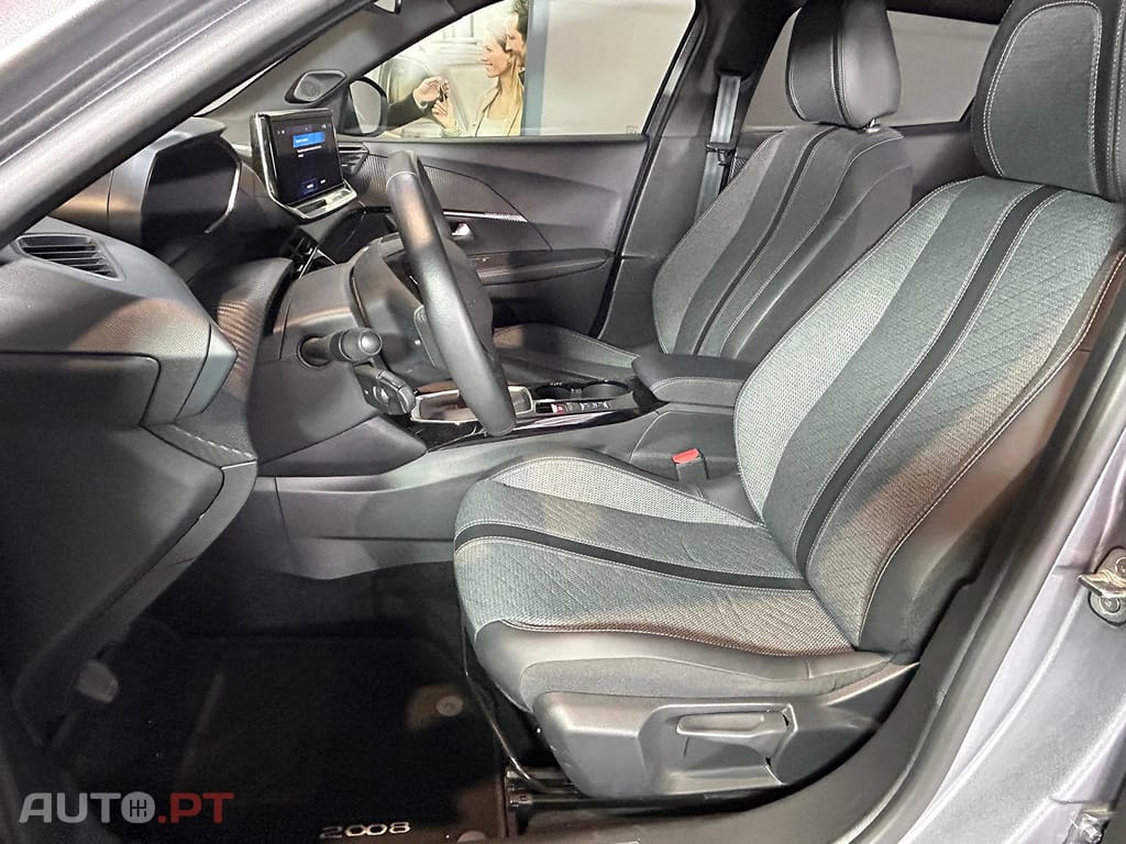 Peugeot 2008 1.2 PureTech Allure