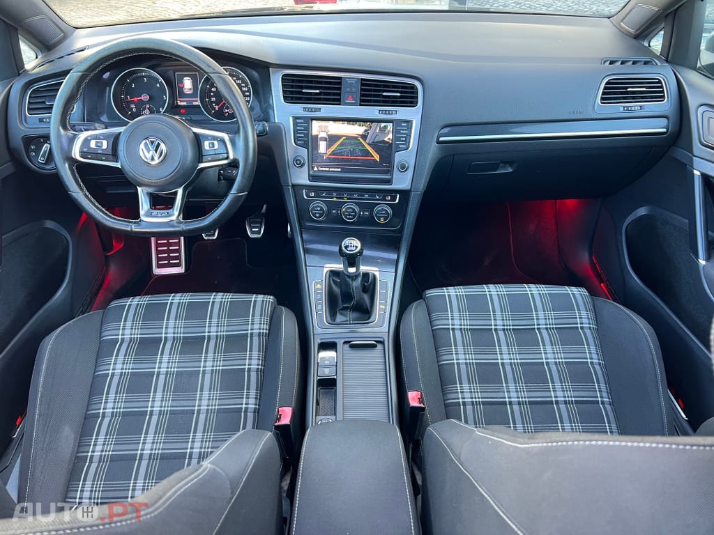 Volkswagen Golf 2.0 TDi GTD