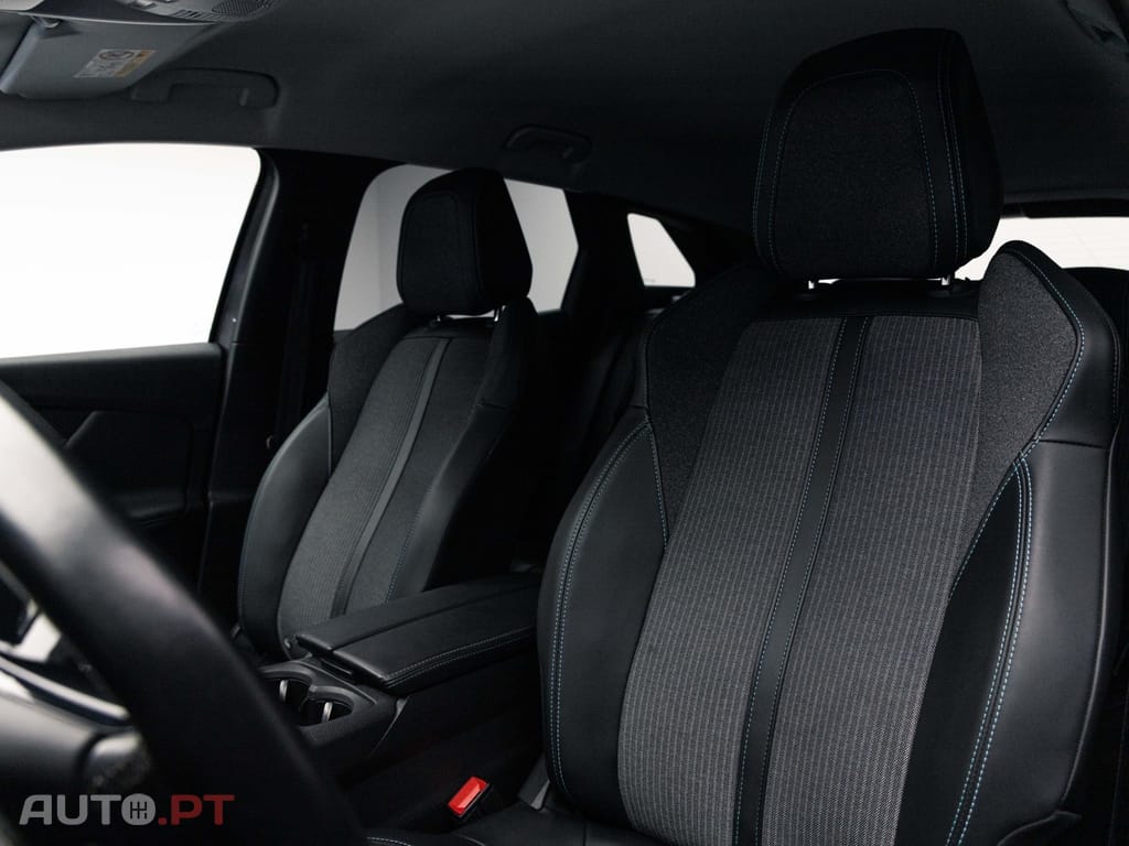 Peugeot 3008 1.6 Hybrid Allure Pack e-EAT8