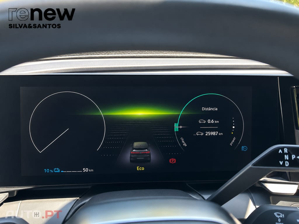 Renault Mégane E-Tech Iconic Super Charge