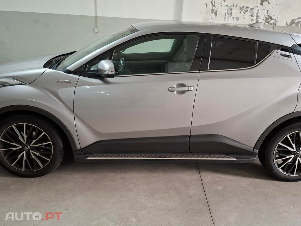Toyota C-HR 1.8 Hybrid Exclusive