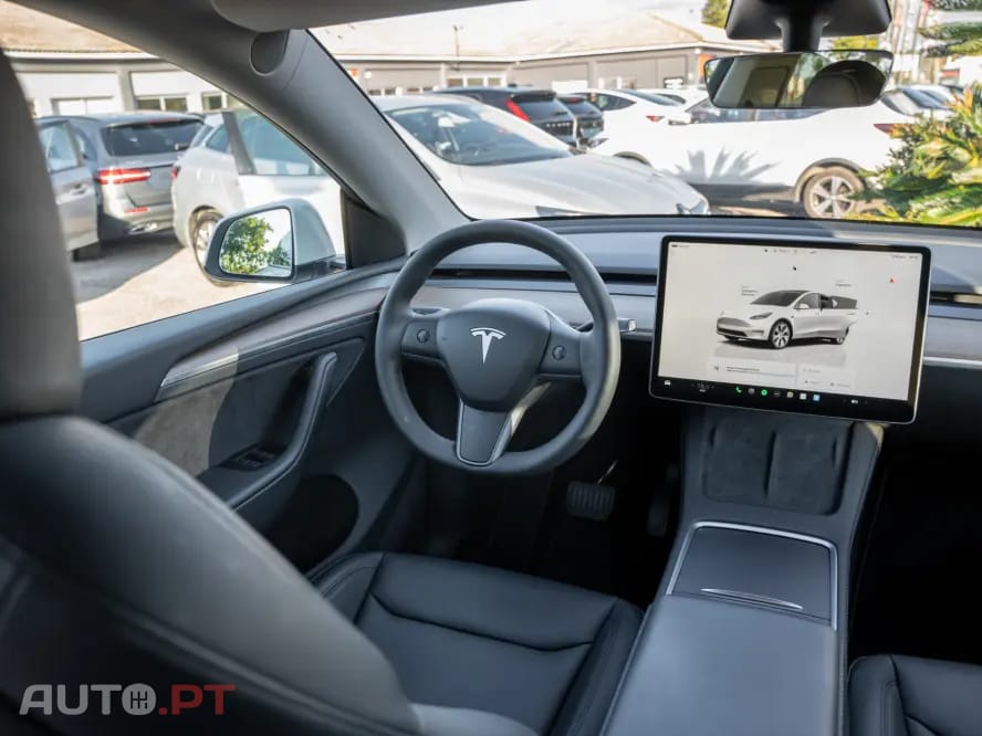 Tesla Model Y Long Range Dual Motor AWD