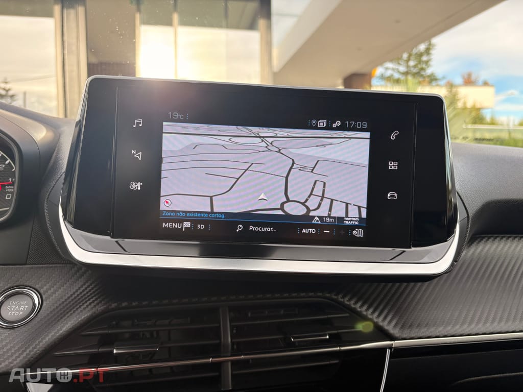 Peugeot 2008 1.5 BlueHDi Allure Pack