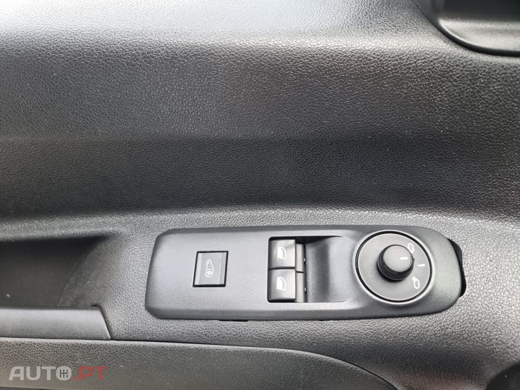 Peugeot Partner 1.6 BlueHDi L1 Premium 3L
