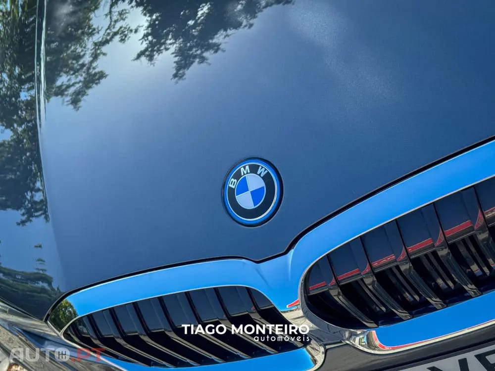BMW 330 e Pack Desportivo M Auto