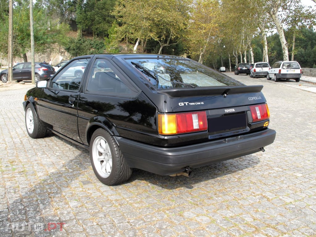 Toyota Corolla GT Twin Cam 16v AE86