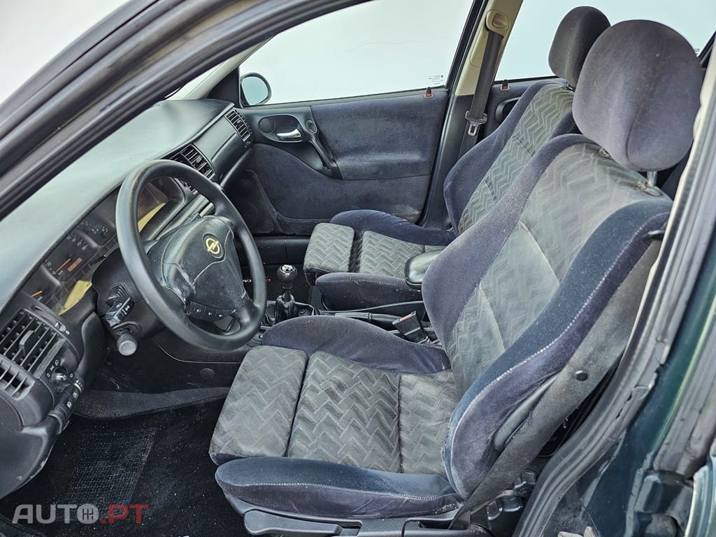 Opel Vectra Caravan 2.0 DTi Comfort