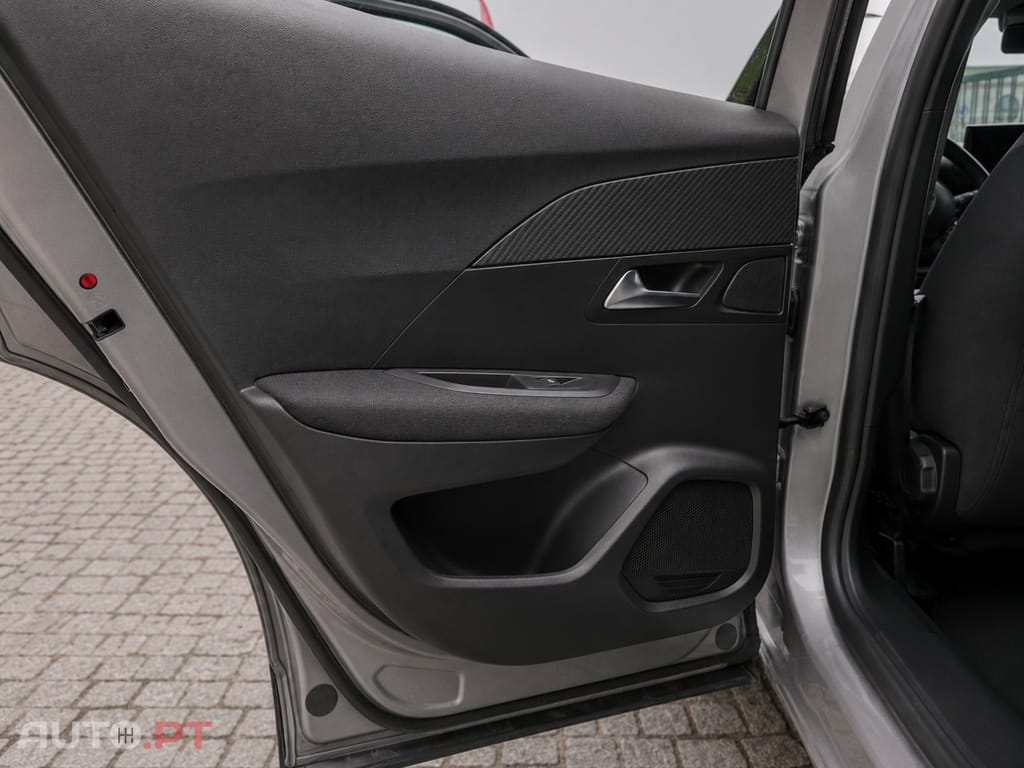 Peugeot 2008 1.2 PureTech Style — fotografia 11