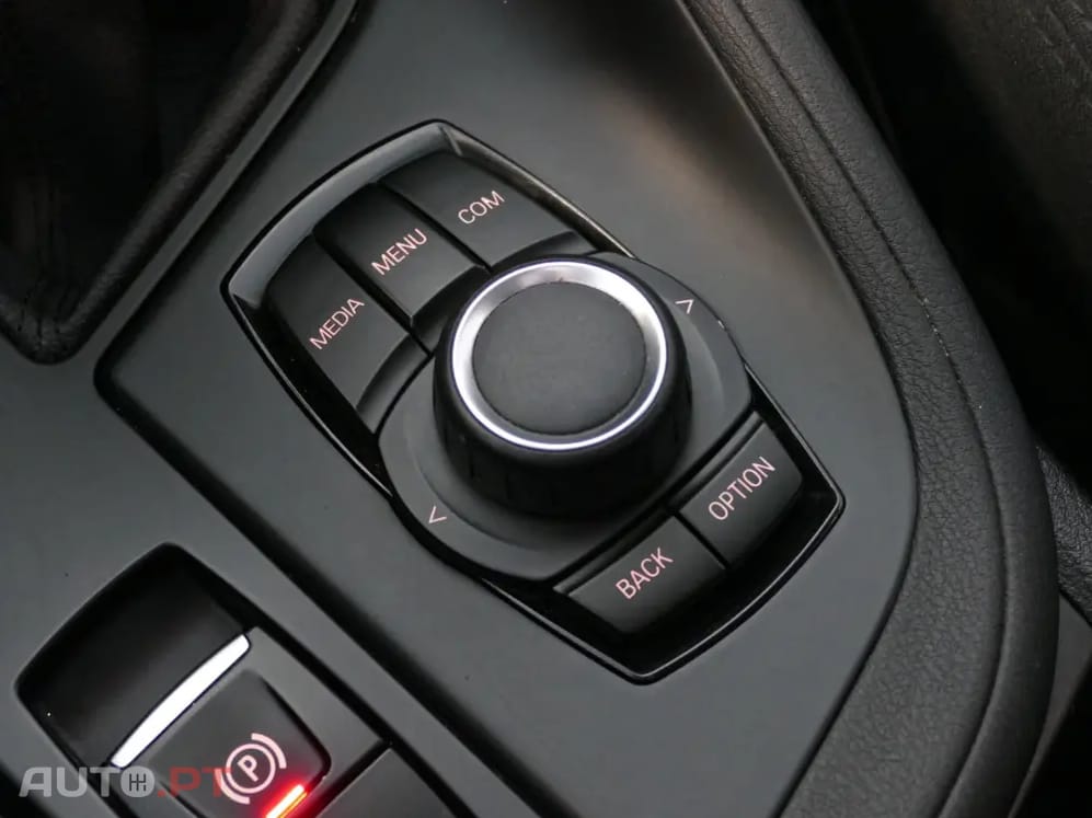 BMW X1 16 d sDrive — fotografia 22