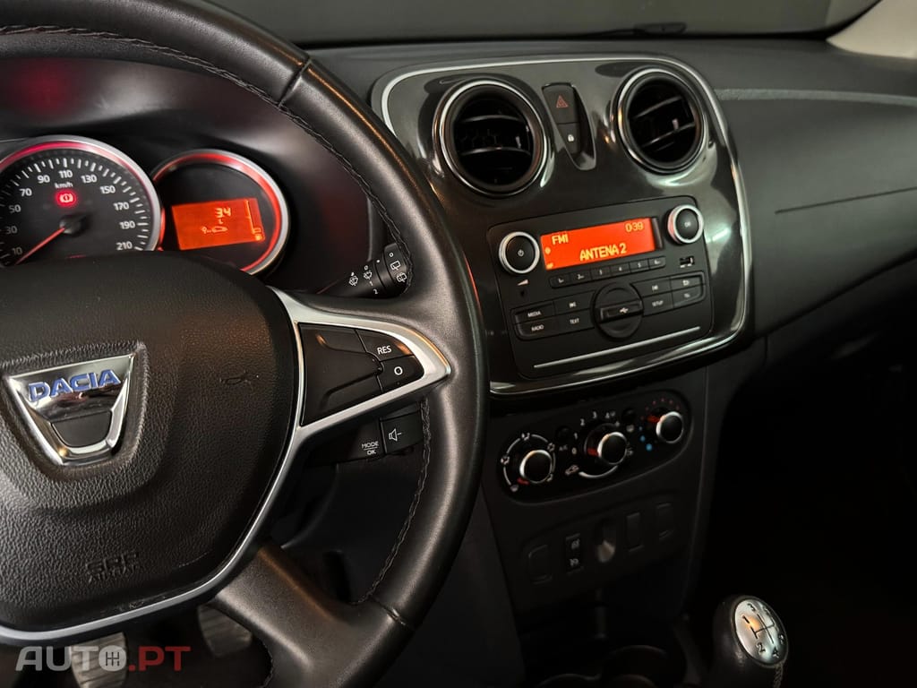 Dacia Sandero 1.0 Lauréate