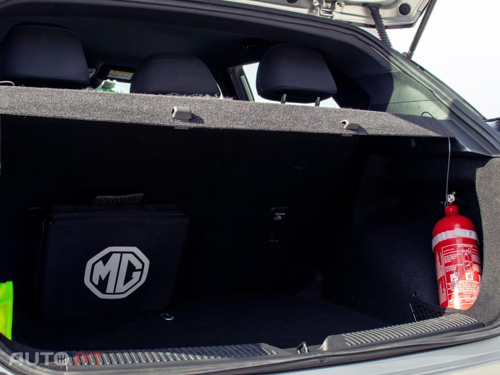 MG MG4 51 kWh Standard