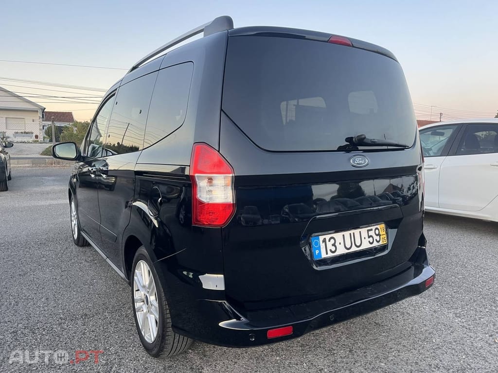 Ford Tourneo 1.5 TDCi Titanium