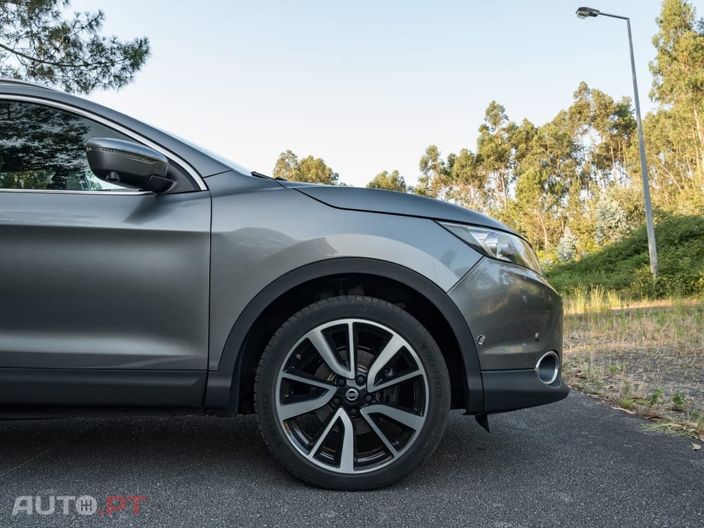 Nissan Qashqai 1.5 dCi Tekna 19 Pele