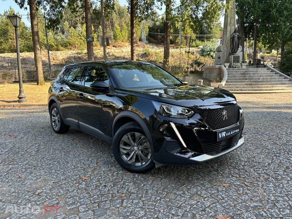 Peugeot E-2008 50 kWh Active Pack