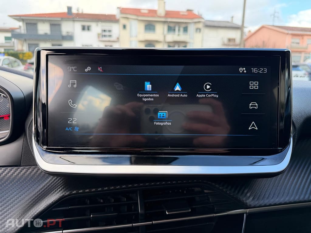 Peugeot 2008 1.2 PureTech Style