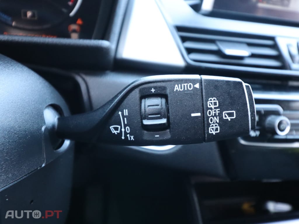 BMW 225 225xe Active Tourer advantage