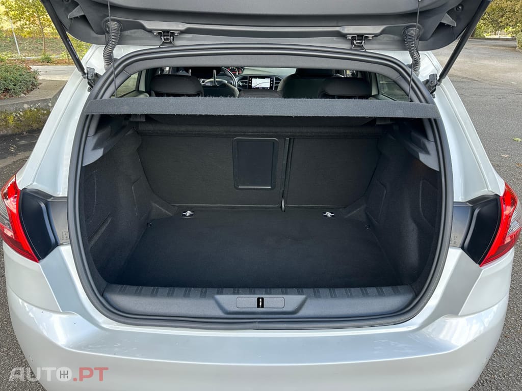 Peugeot 308 1.2 PureTech GT Line EAT8