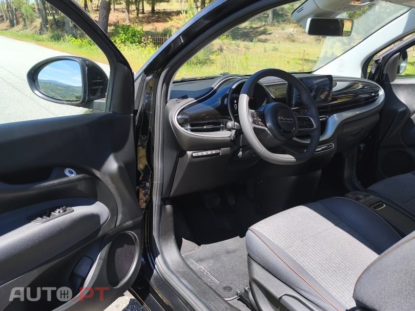 Fiat 500e 42 kWh Icon