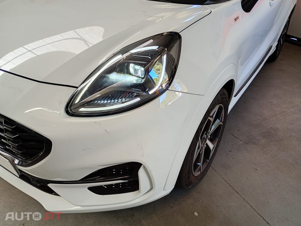 Ford Puma 1.0 EcoBoost mHEV ST-Line