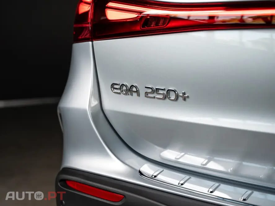 Mercedes-Benz EQA 250+ AMG Line