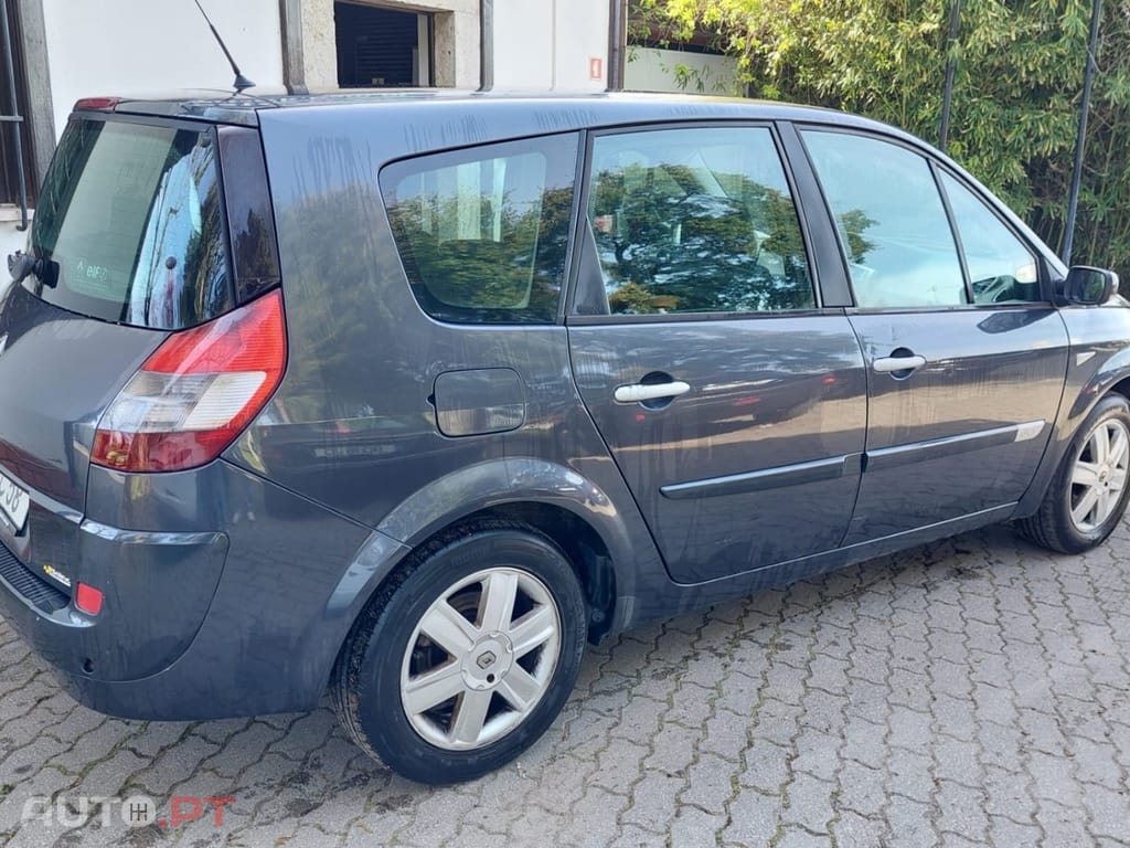 Renault Mégane Scenic 7L
