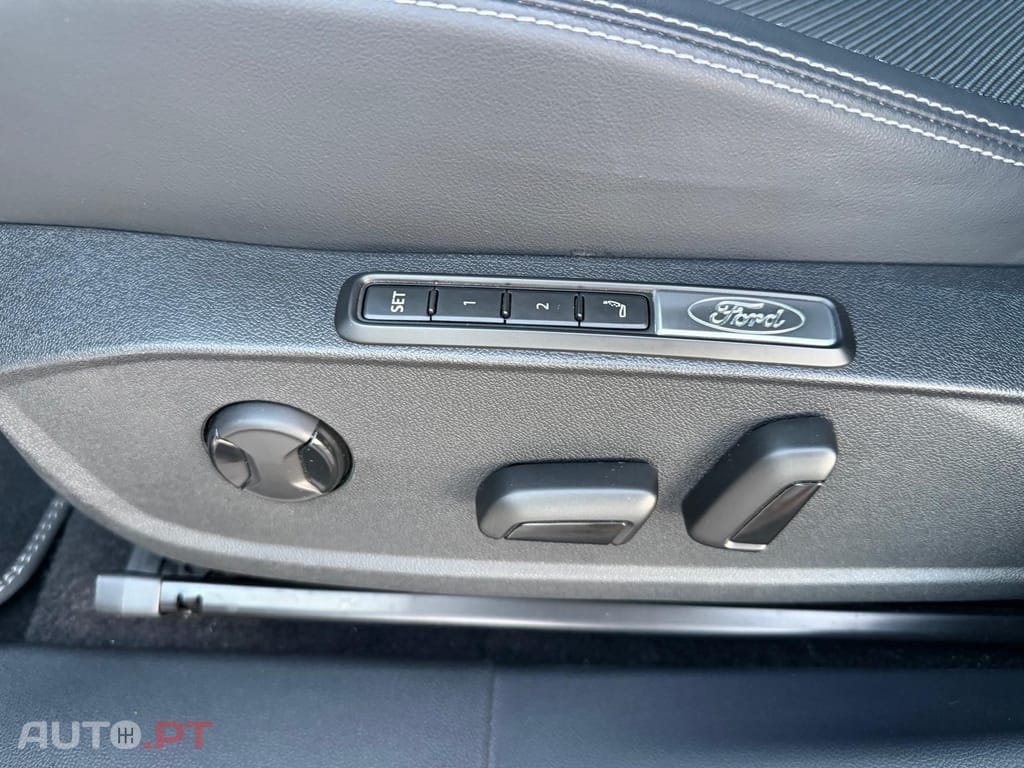 Ford Explorer 77 kWh Select