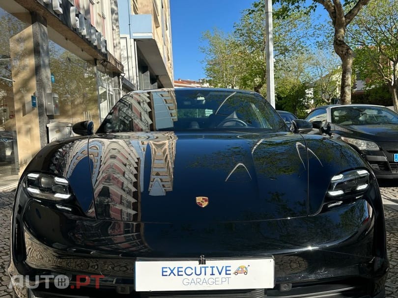 Porsche Taycan 4S