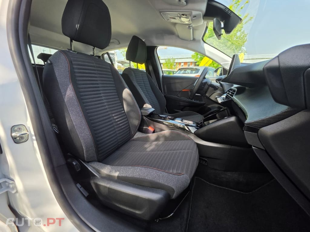 Peugeot E-208 50 kWh Active Pack