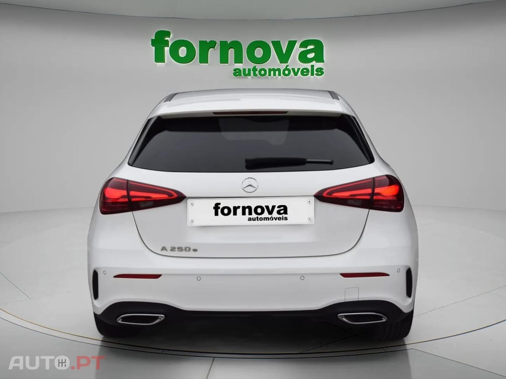 Mercedes-Benz A 250 e AMG Line