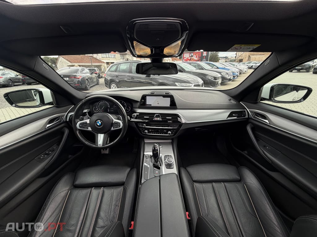 BMW 520 d Pack Desportivo M Auto