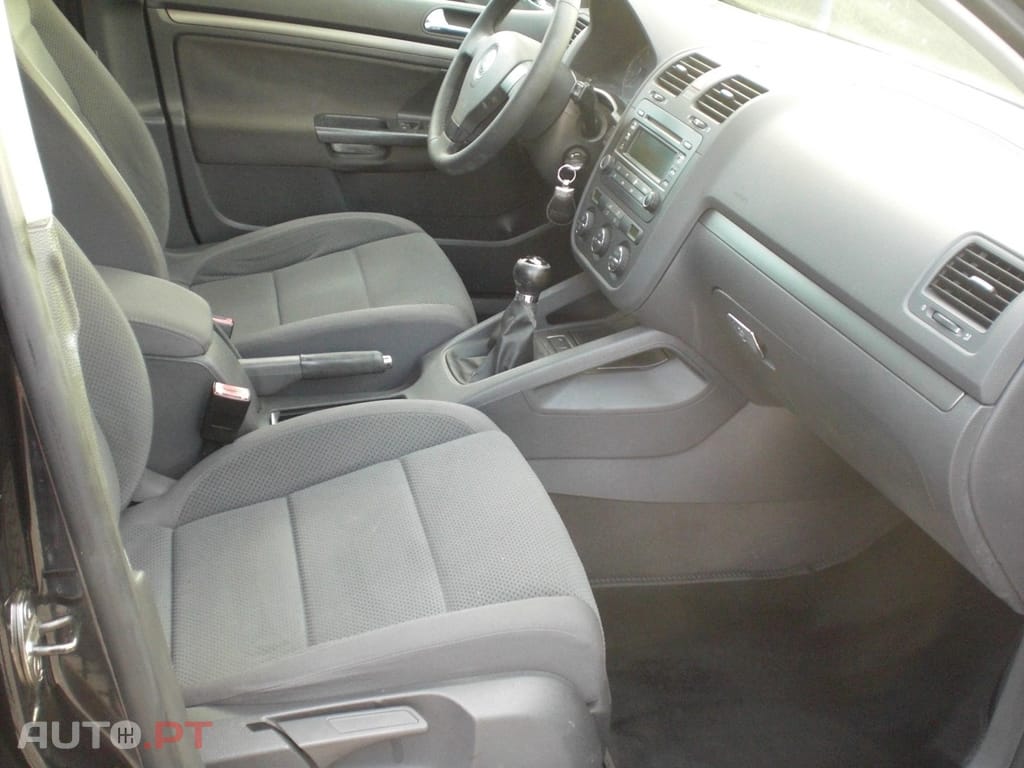 Volkswagen Golf 1.4 FSi Confortline