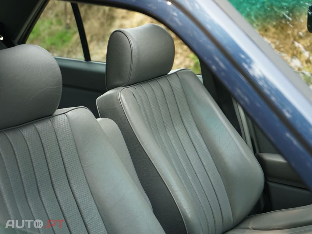 Mercedes-Benz 300 D 4 MATIC W124