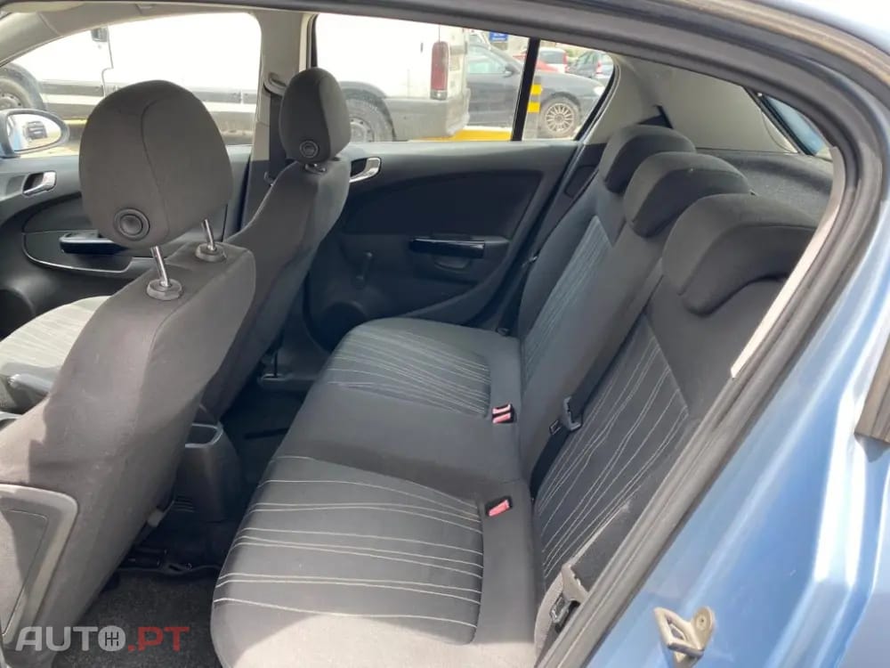 Opel Corsa 1.2 Enjoy