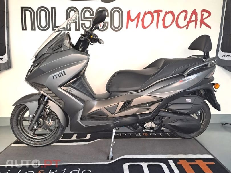 Mitt 125 GT MAX
